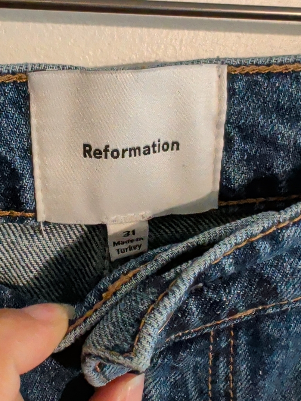REFORMATION 90s val mid rise straight leg jean - size 31 - Picture 4 of 12